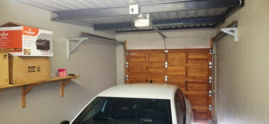 2 Bedroom Property for Sale in Hillside Free State